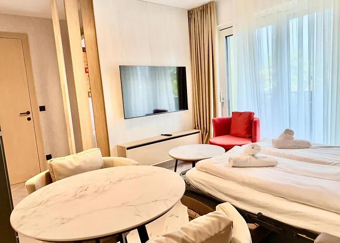 Luxury With Balcony Legrand Апартаменты *